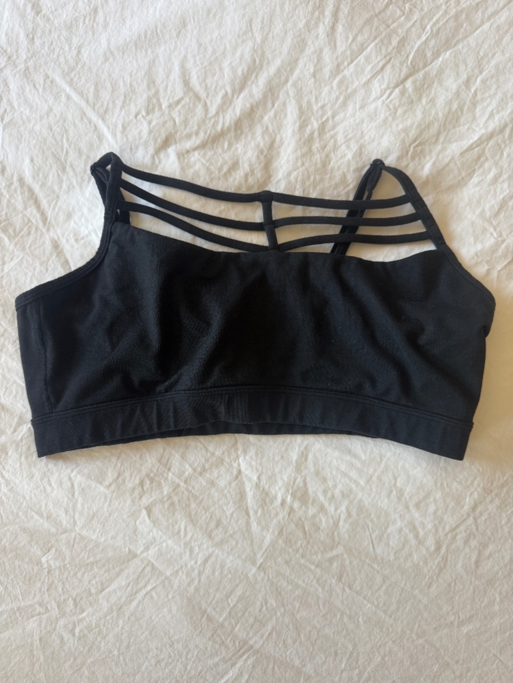 Betsy Johnson triple strap sports bra black M